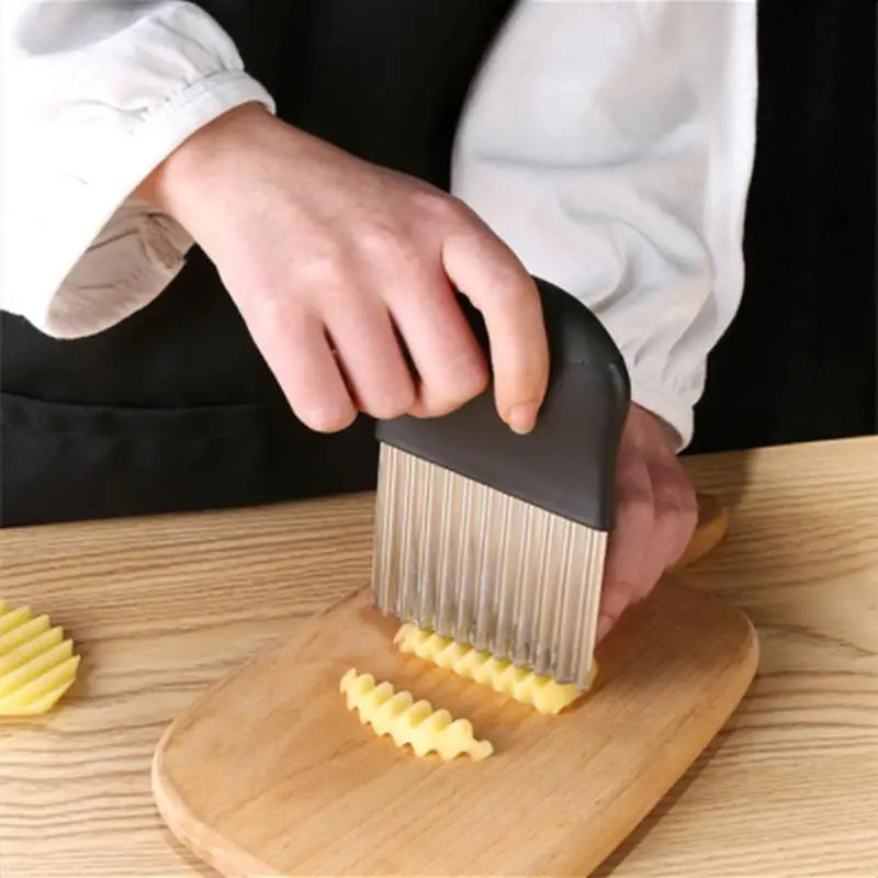 Stainless Steel Potato Chip Slicer - Crinkle Wavy Slicer Knife for Dough, Vegetables, Fruits, and French Fries - Vaxicy