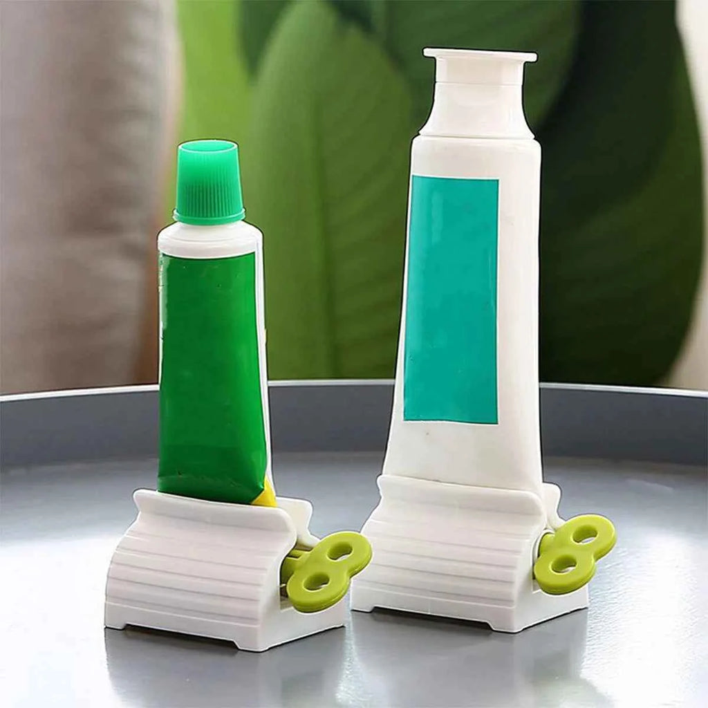 Efficient Toothpaste Tube Squeezer for a Comfortable Brushing Experience